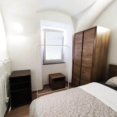 Sisters 3-4 Apartment