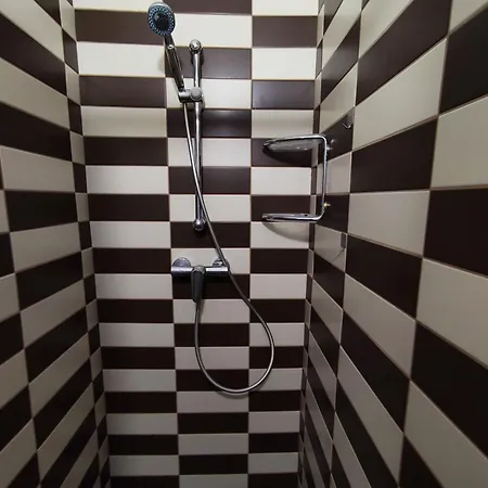 Apartment Sisters 3-4