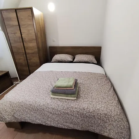 Sisters 3-4 Apartment Ljubljana