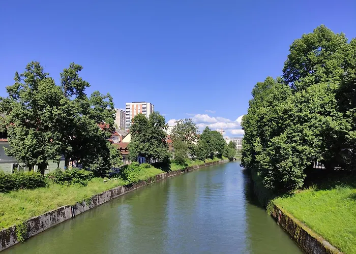 Sisters 3-4 Apartman *